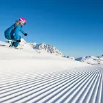 Lech Aparthotel 4*