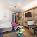 Lech Aparthotel Holzgau