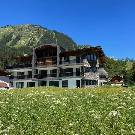 Aparthotel Lech Holzgau