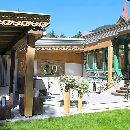 Lech Apartmanhotel Holzgau