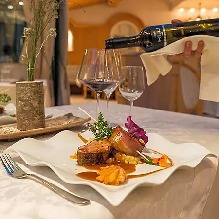 Lech Apartmanhotel Holzgau