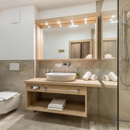 Lejlighedshotel Lech 4*