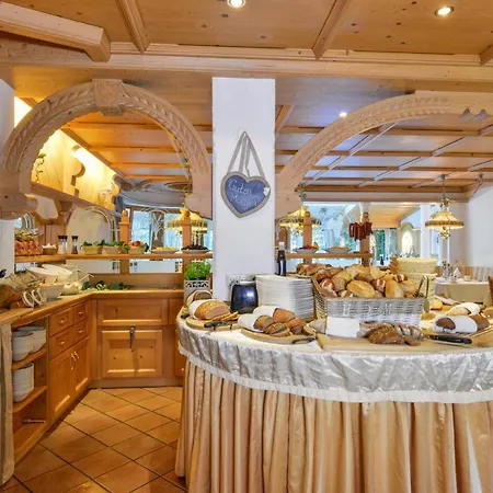 Lech Aparthotel Holzgau