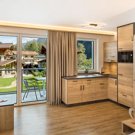 Aparthotel Lech Holzgau